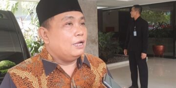 Arief Poyouno Yakin Belasan Menteri Bakal Diganti