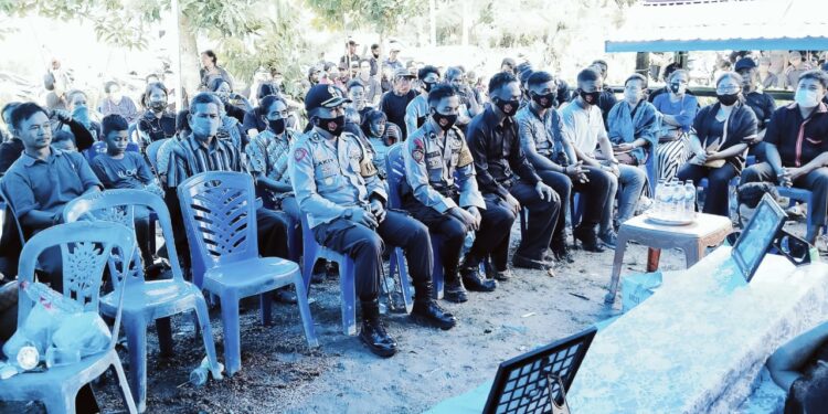 Kapolres Mateng Hadiri Pemakaman Wartawan Demas Laira Diduga Korban Pembunuhan