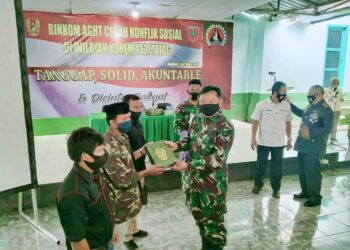 Korem 142/Tatag Gelar Binkom AGHT Cegah Konflik Sosial