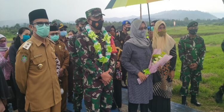 Danrem 152/Babullah Kunjungan Kerja di Halsel