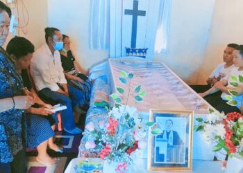 Ado Mas’ud Hadiri Pelepasan Jenasah Almarhum Pendeta Sakalda Rusung