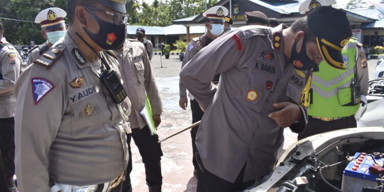 Persiapan Jelang Pilkada, Kapolres Nabire Cek Barang Inventaris