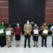 LPMP Sulut Serahkan Penghargaan Prestasi Mutu Kerja Kepada Kepsek Binaan