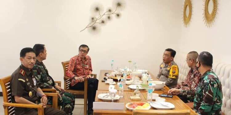 Kajati Sulut Ikuti Diskusi Interaktif Kebijakan Pemerintah Memajukan UMKM Perseroan dan Perorangan