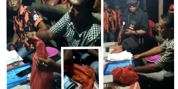 Warga OTT 4 Pria Diduga Bagi-bagi Uang Untuk Memilih Paslon Nomor 02, Panwaslu Pematang Bandar Pulangkan Tersangka Dan Barang Bukti