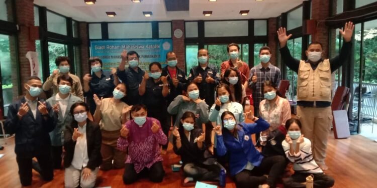 Mahasiswa Katholik Sebagai Agen Perubahan Membangun Kesadaran Diri Sesuai Spiritualitas Laudato SI