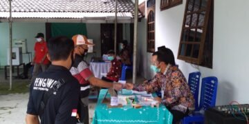 Cabup Ngesti Nugraha SH MH Mencoblos di TPS O1 Getasan