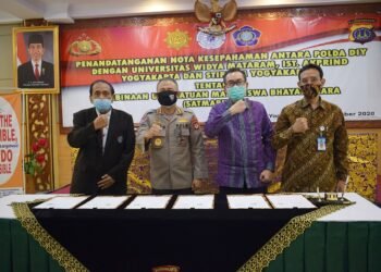 Satmabhara Edukasi Publik Taati Protokol Kesehatan