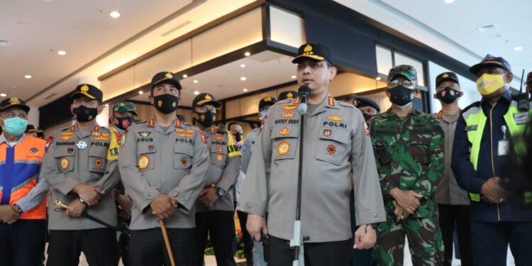 Wakapolri Tinjau Pengamanan Nataru di Pelabuhan Merak