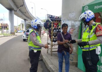 Melalui Patroli, Ditlantas Polda Banten Beri Himbauan Prokes dan 3M