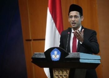 Menteri Nadiem Tegaskan Kasus Aturan Siswi Wajib Berjilbab Tak Hanya Langgar UU, Juga Nilai Pancasila dan Bhineka Tunggal Ika