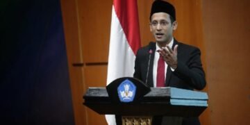 Menteri Nadiem Tegaskan Kasus Aturan Siswi Wajib Berjilbab Tak Hanya Langgar UU, Juga Nilai Pancasila dan Bhineka Tunggal Ika