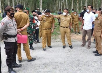 Nanang Ermanto Wujudkan Impian Warga Desa Sabah Balau Dirikan Kantor Pemerintahan Desa