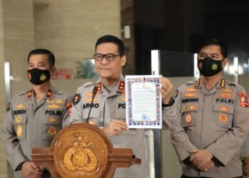 Kapolri Terbitkan Maklumat Larangan Kegiatan dan Atribut FPI