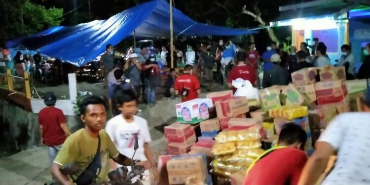 Sinode GTM Serahkan Bantuan Kepada Korban Gempa Mamuju