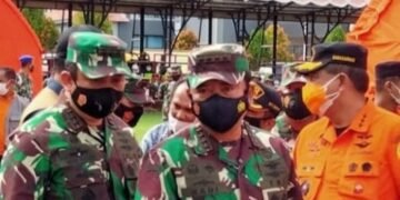 Panglima TNI Tinjau Langsung Korban Gempa di Mamuju Sulbar