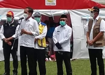 Presiden Jokowi Berjanji Akan Berikan Sumbangan Kepada Korban Gempa Mamuju dan Majene