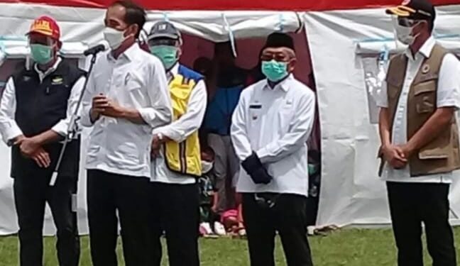 Presiden Jokowi Berjanji Akan Berikan Sumbangan Kepada Korban Gempa Mamuju dan Majene