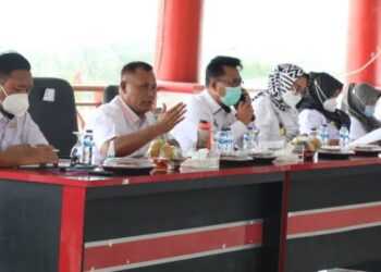 Bupati Nanang Beri Arahan Kepada Kades Terkait Penanganan Covid-19