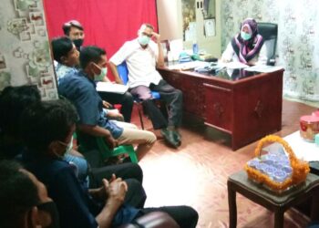 Tuntut Transparansi Pengelolaan Dana Desa, Warga Geruduk Kantor Camat Palas