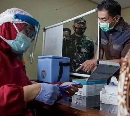 Walikota Hadiri Simulasi Vaksinasi Covid-19 Kota Salatiga di Puskesmas Cebongan