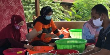Sejak Gempa Hari Pertama Bhayangkari Sulbar Dirikan Dapur Umum