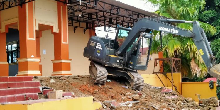 Rusak Parah Akibat Gempa, GTM Jemaat Bukit Zaitun Mamuju Dibongkar