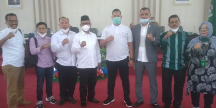 DPRD Simalungun Gelar Rapat Istimewa, Bacakan Penetapan Bupati dan Wakil Bupati Simalungun Terpilih