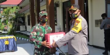 Sinergitas Kodim 1509/Labuha dan Polres Halsel Gelar Baksos Peduli Untuk Negeri