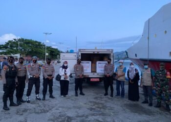Polres Halsel Kawal Kedatangan Vaksin Sinovac Covid-19