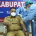 Nanang Ermanto Jalani Vaksinasi Covid-19 Kedua di RSUD Bob Bazar