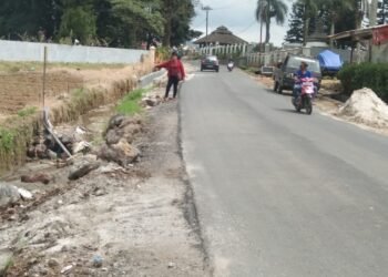 Dipertanyakan Warga, Proyek Pembangunan Parit Tahun 2020 di Tanah Karo Tak Kunjung Selesai Hingga Tahun 2021