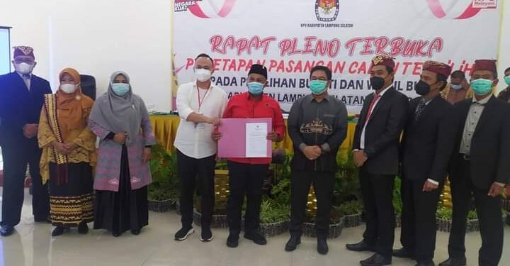 KPU Tetapkan Nanang-Pandu Sebagai Bupati dan Wakil Bupati Lampung Selatan Terpilih