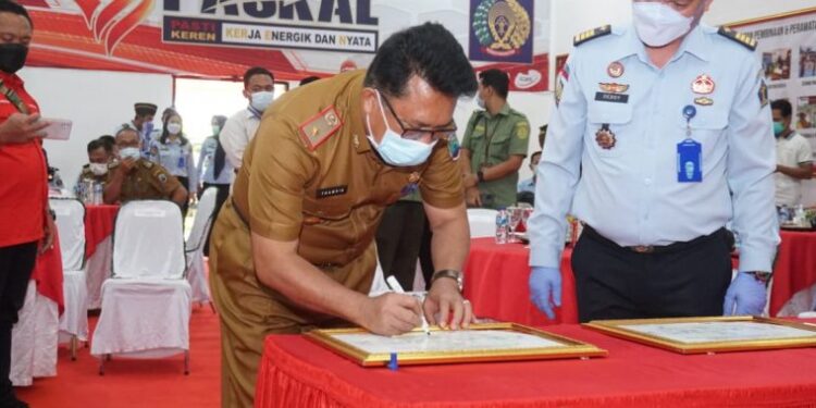 Wujudkan WBK, Pemkab Lamsel Beserta Forkopimda Deklarasikan Janji Kinerja dan Pembangunan Zona Integritas