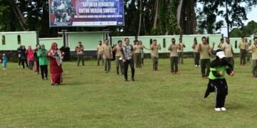 Prajurit Kodim 1509/Labuha Dan Persit KCK Gelar Olahraga Bersama