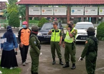 Cegah Penularan Covid-19, Lurah Triharjo Terus Bersinergi Berikan Edukasi 5M