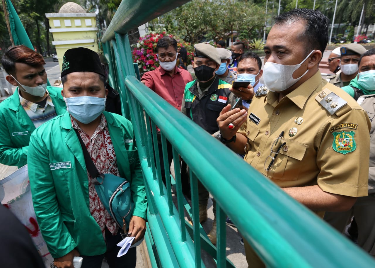 Temui Demonstran Di Balai Kota Ini Pesan Wakil Wali Kota Medan Peristiwa Indonesia