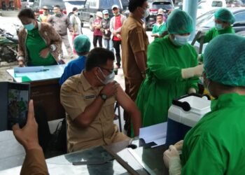 Guna Pencegahan Terenfeksi Covid-19 Pegawai PUPR Karo Disuntik Vaksin