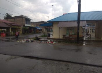 Pusat Kota Pematang Bandar Terkesan Jorok dan Kumuh. Tumpukan Sampah Berserakan Mengeluarkan Aroma Tak Sedap