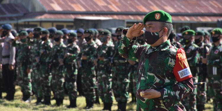 Danrem Pimpin Gelar Pasukan PAM VVIP Kunjungan RI di Halut