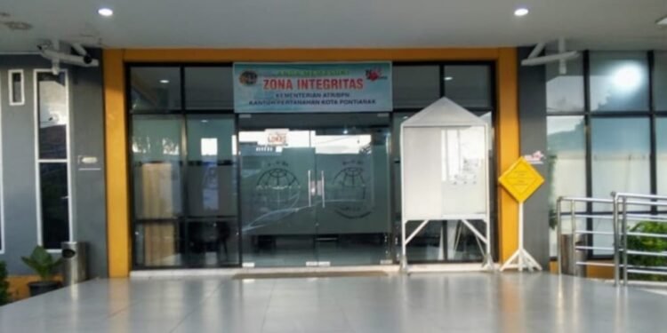 Tanah Almarhum Baharudin Lopa di Pontianak Ikut Disantap “Mafia Tanah”
