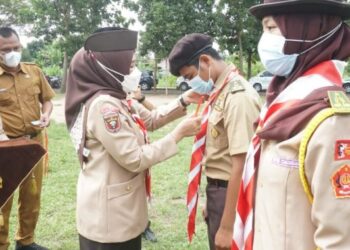 Winarni Kukuhkan Kepengurusan Gerakan Pramuka Masa Bhakti 2021-2024 di Way Sulan