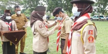 Winarni Kukuhkan Kepengurusan Gerakan Pramuka Masa Bhakti 2021-2024 di Way Sulan