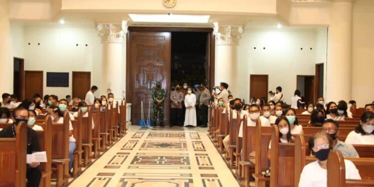 Kunker ke Sulut, Kapolri Ingin Pastikan Keamanan Gereja Saat Ibadah di Malam Jumat Agung