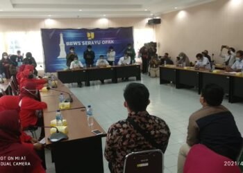 Puluhan Warga Desa Wadas Datangi Kantor BBWS-SO Tolak Penambangan Material Proyek di Desa Mereka