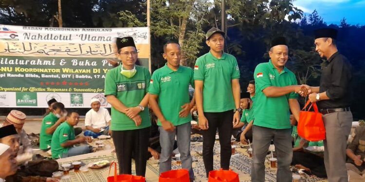Badan Koordinasi Ambulance NU DIY Buka Puasa Bersama Dengan Driver Dan Crew