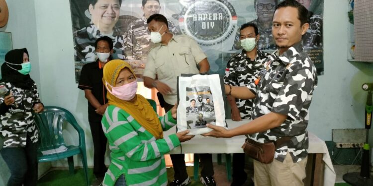 DPD Bapera Kota Yogyakarta Adakan Baksos Peduli Masyarakat yang Bermukim di Kawasan Sungai Gajah Wong