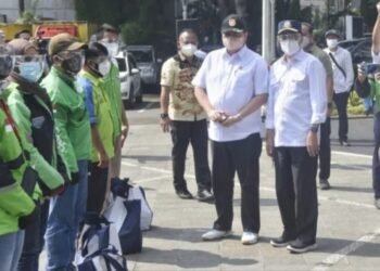 Airlangga Sebut Pengemudi Ojol Sebagai Pahlawan