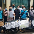 Pengurus dan anggota SBSI 1992 PT Praja Cipta Perkasa terlihat gembira usai menerima Surat Keputusan dari Pengawas Tenaga Kerja Kota Jakarta Pusat