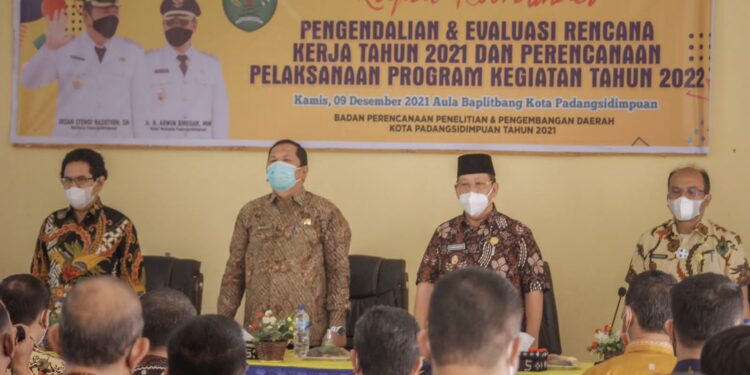 Walikota Adakan Rapat Koordinasi Pengendalian dan Evaluasi Rencana Kerja Tahun 2021